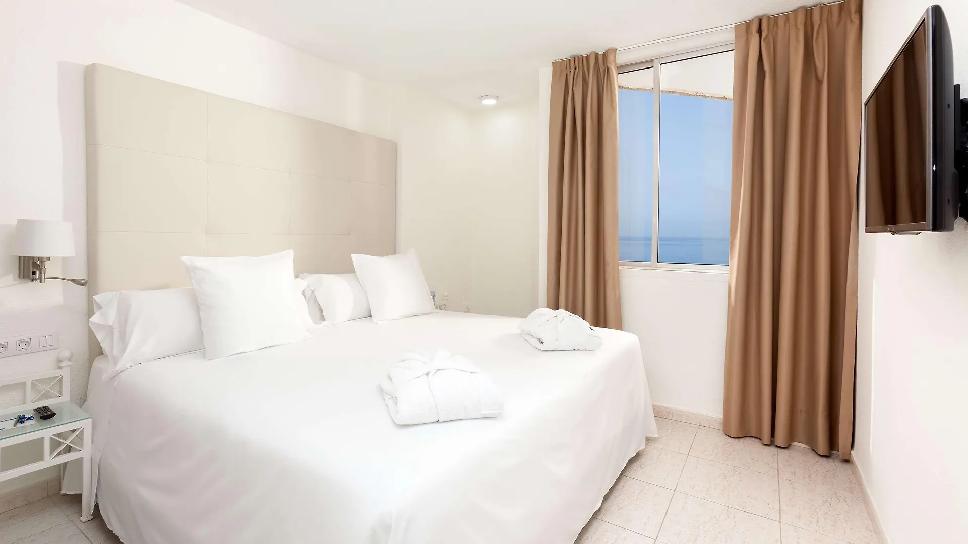 Отель Sol Arona Tenerife Лос Кристианос